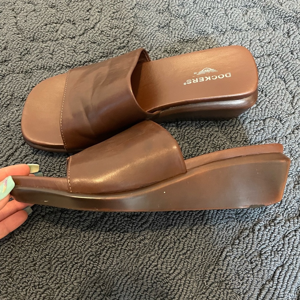 Dockers Brown Leather Mules with Chunky Sole